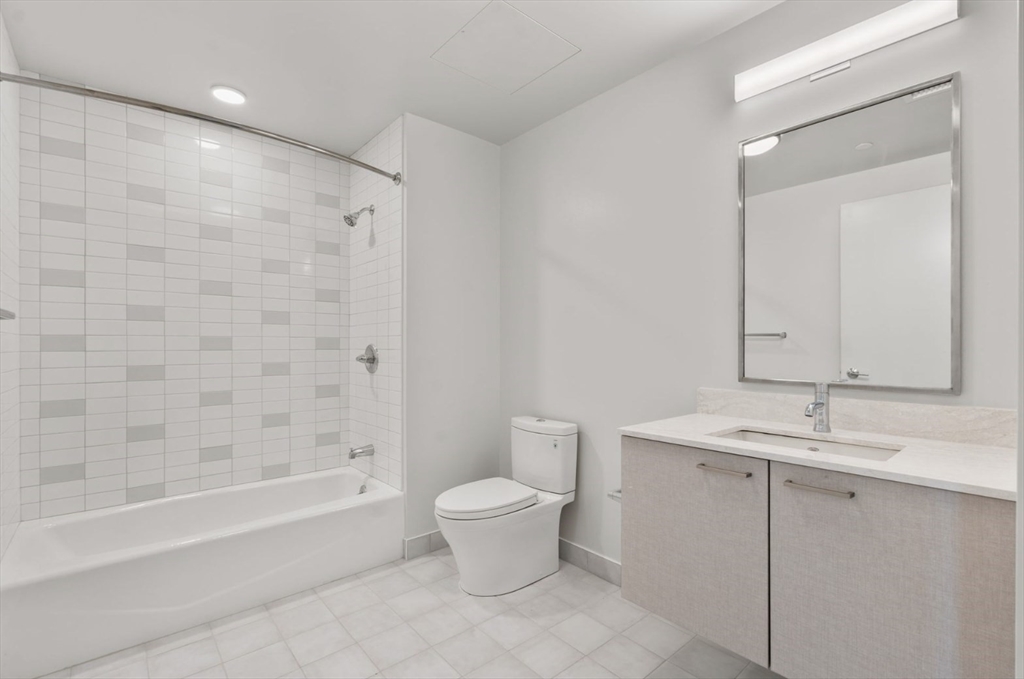 280 Western Ave # 404 Property Photo 17