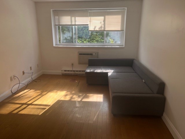 326 Broadway Avenue # 11 Property Photo 6