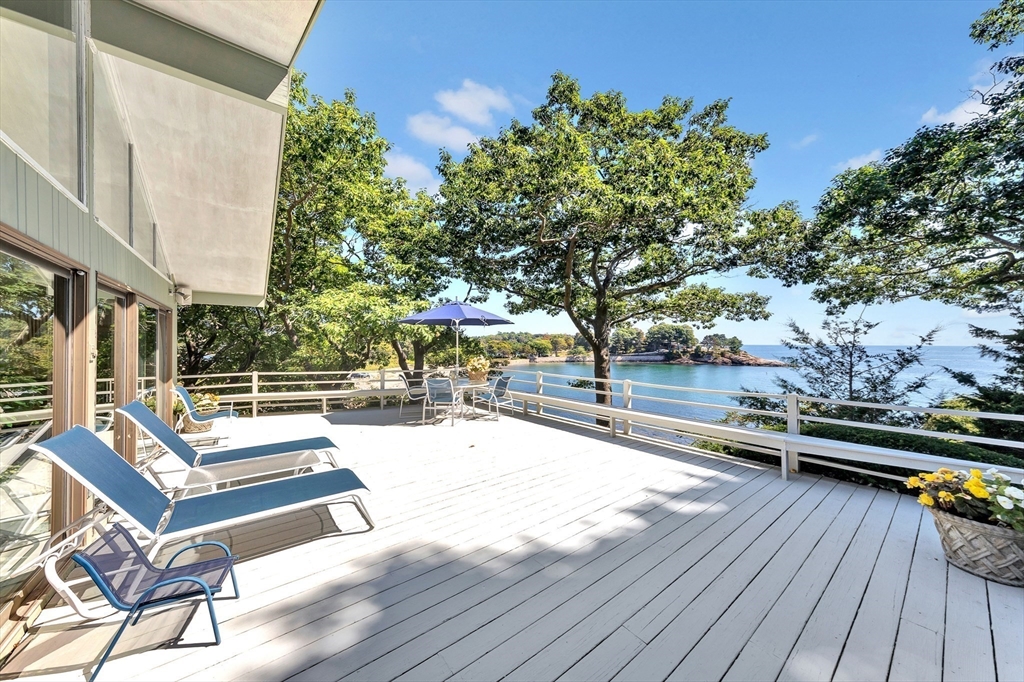 23 Ocean Street Property Photo 6