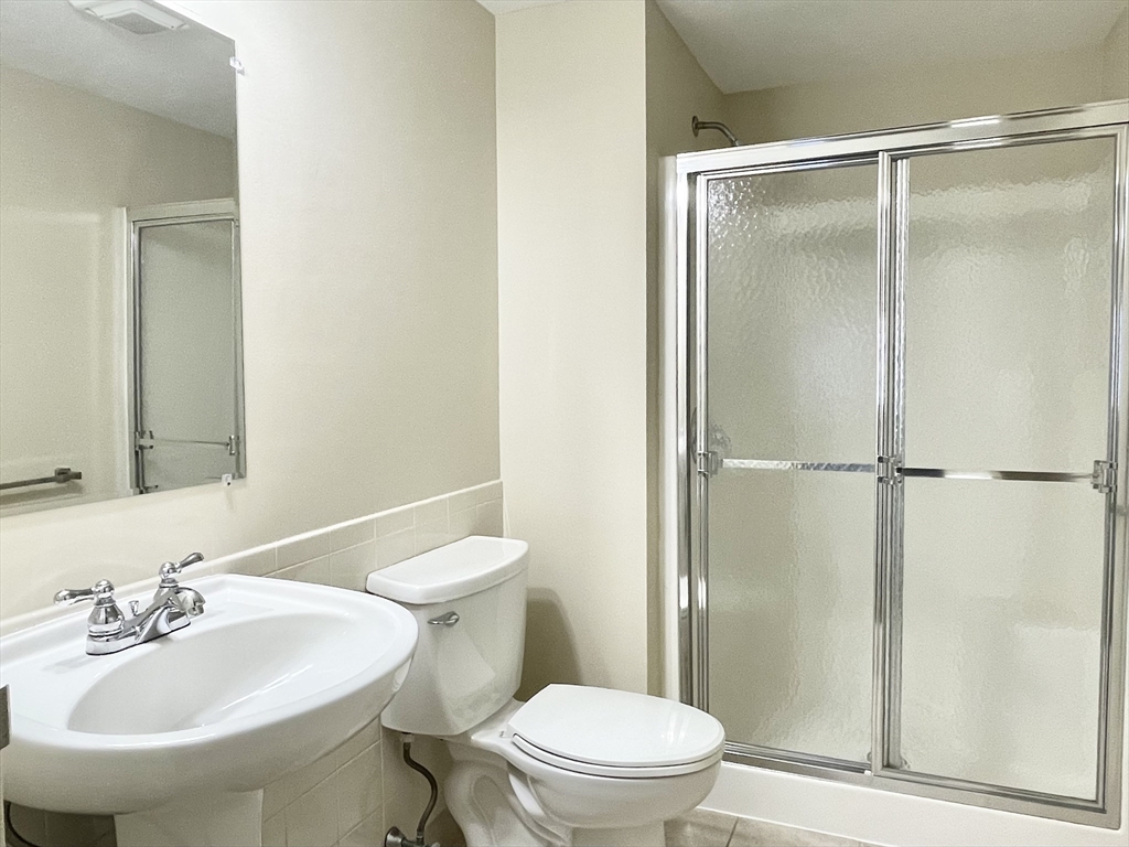 10 Florence St # 109 Property Photo 5