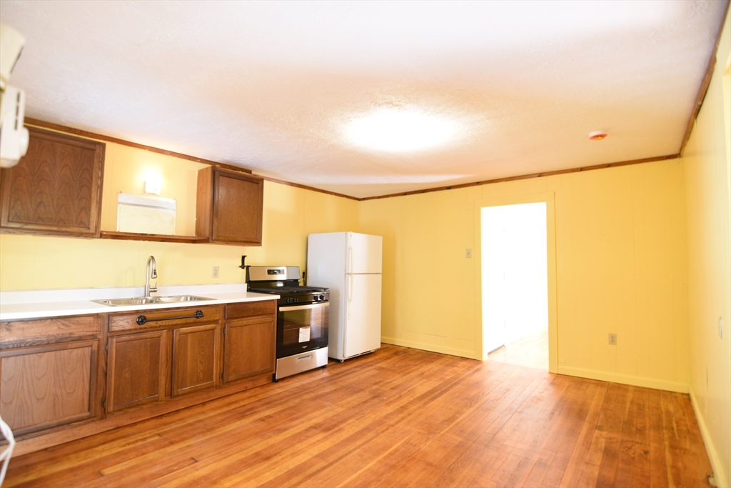 386 Main Street # 2 Property Photo 11
