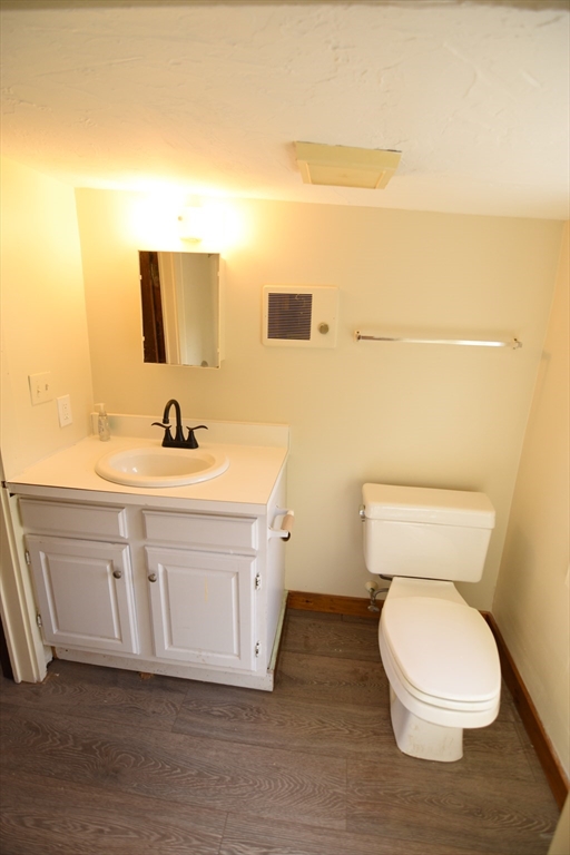 386 Main Street # 2 Property Photo 17
