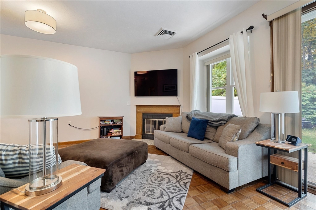 22 Thayer Pond Dr # 2 Property Photo 8