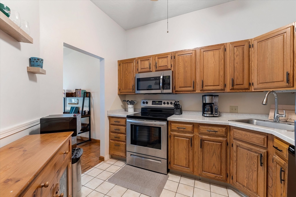 22 Thayer Pond Dr # 2 Property Photo 11