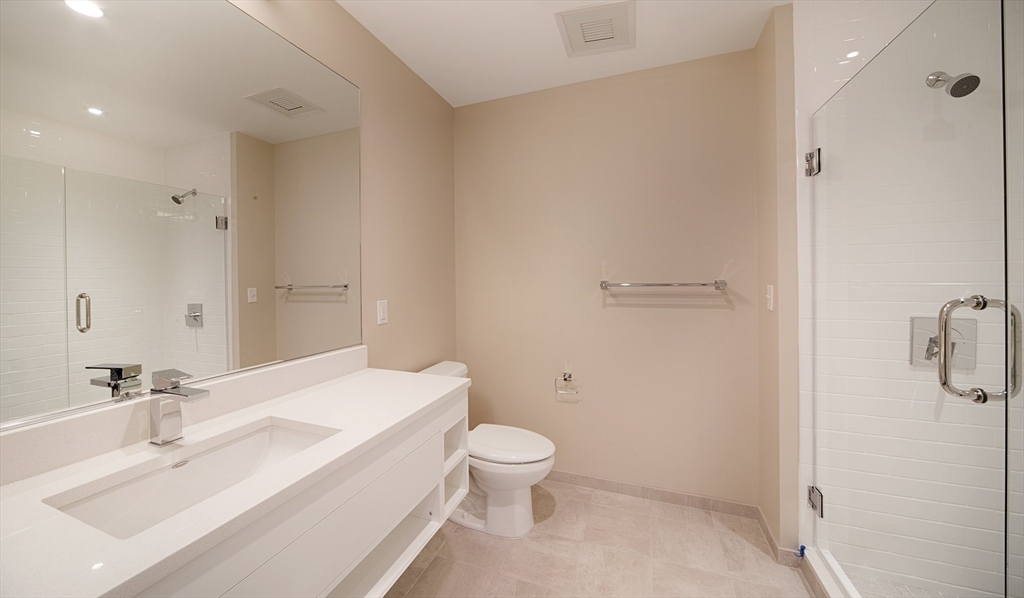 270 3rd Street # 206 Property Photo 3