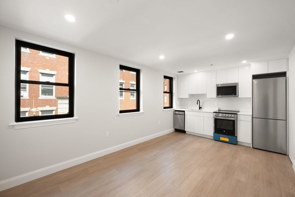 4 Hull St. # 1 Property Photo 1