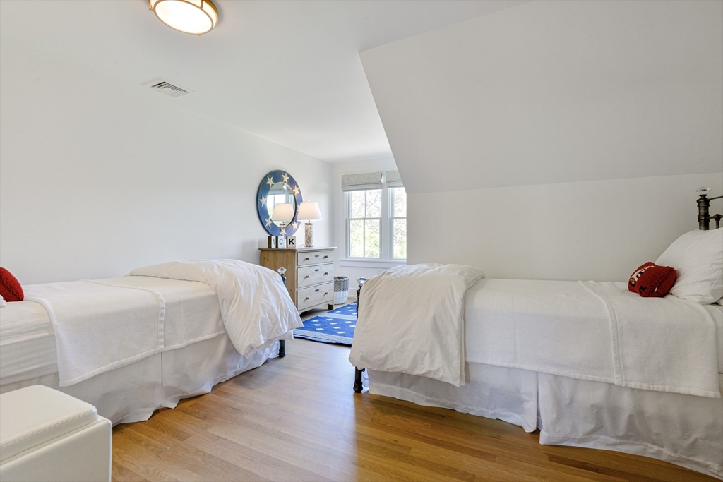 8 Burnt Swamp Lane Property Photo 13