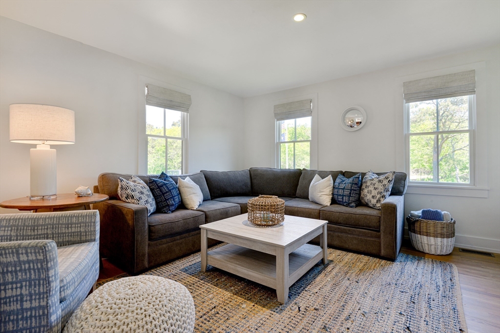 8 Burnt Swamp Lane Property Photo 14