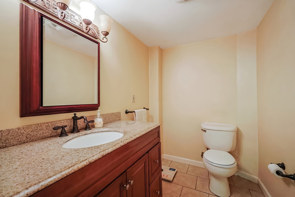 240 Smith St Property Photo 20