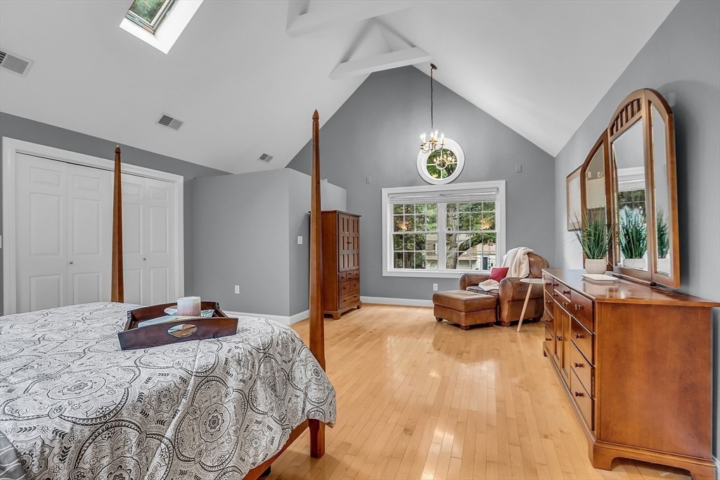 82 Linwood Street Property Photo 16
