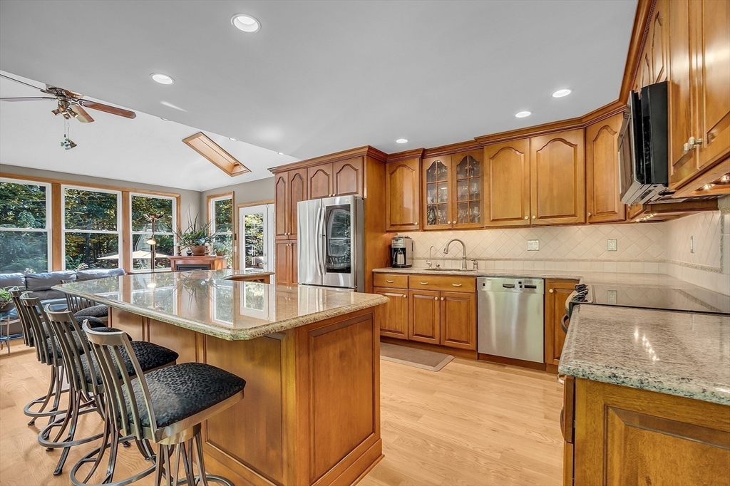 154 Heald Street Property Photo 8