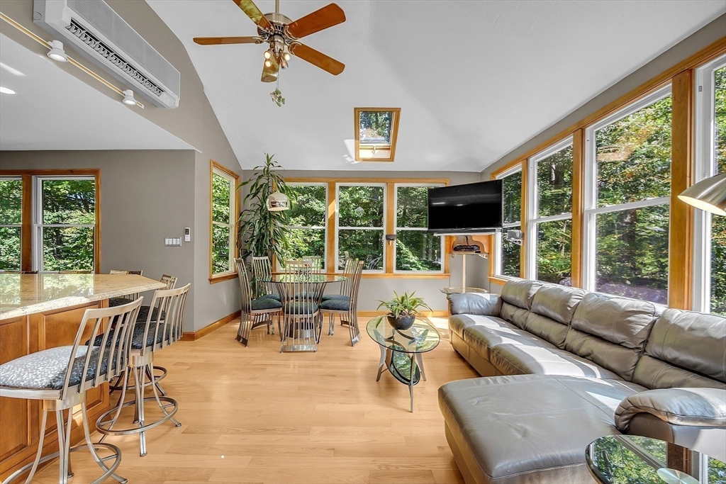 154 Heald Street Property Photo 11