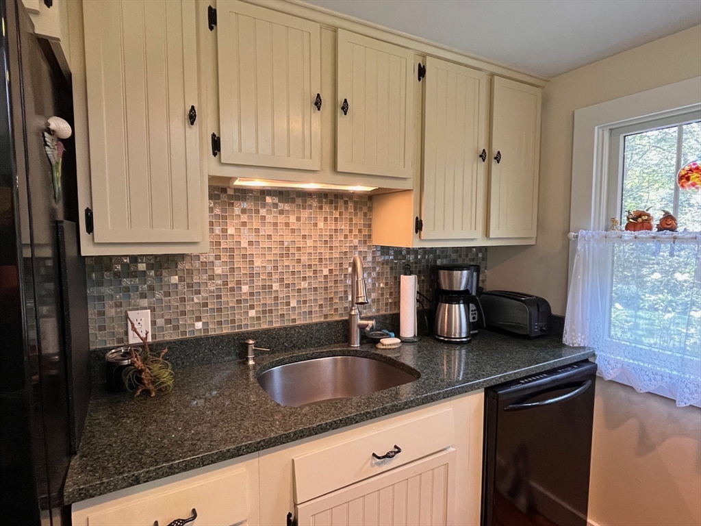 69 Beechwood Dr Property Photo 10