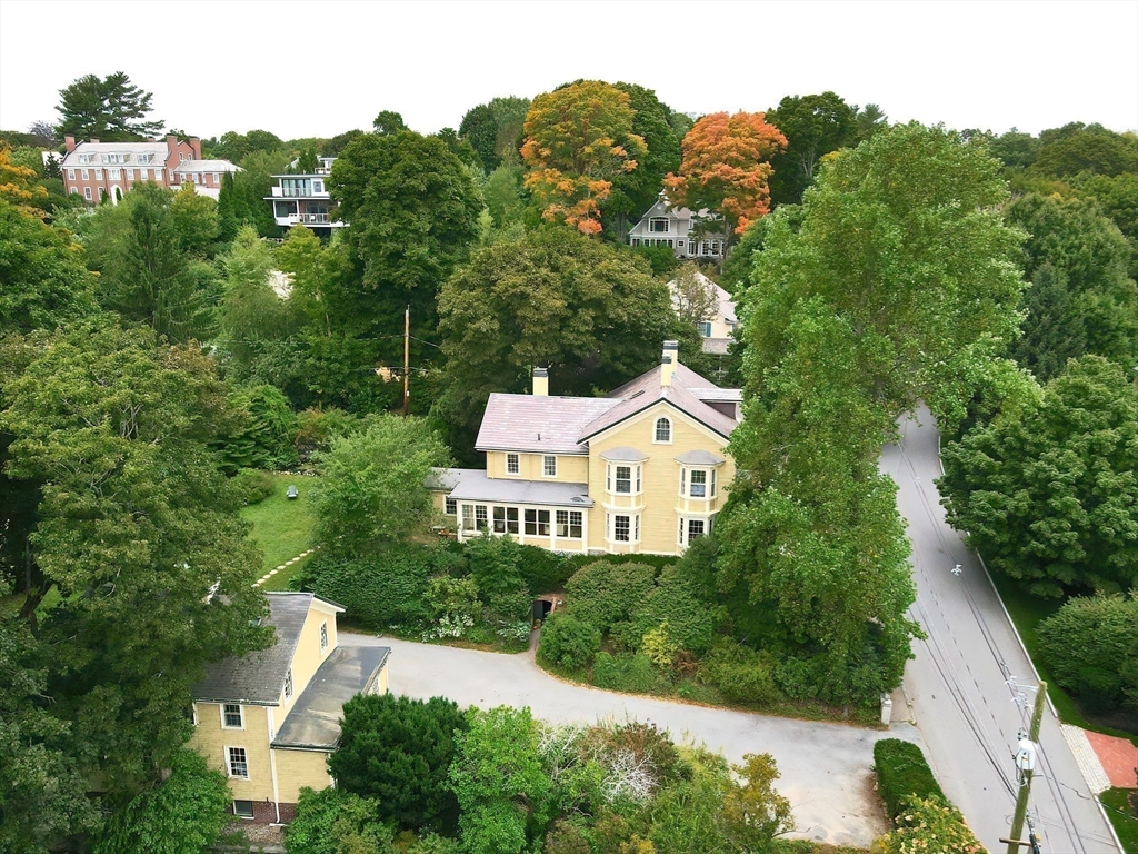 30 Somerset Property Photo 1