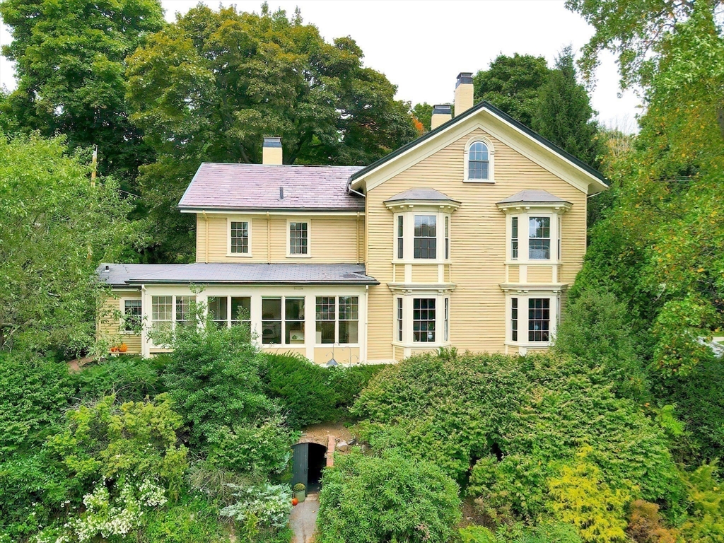30 Somerset Property Photo 2