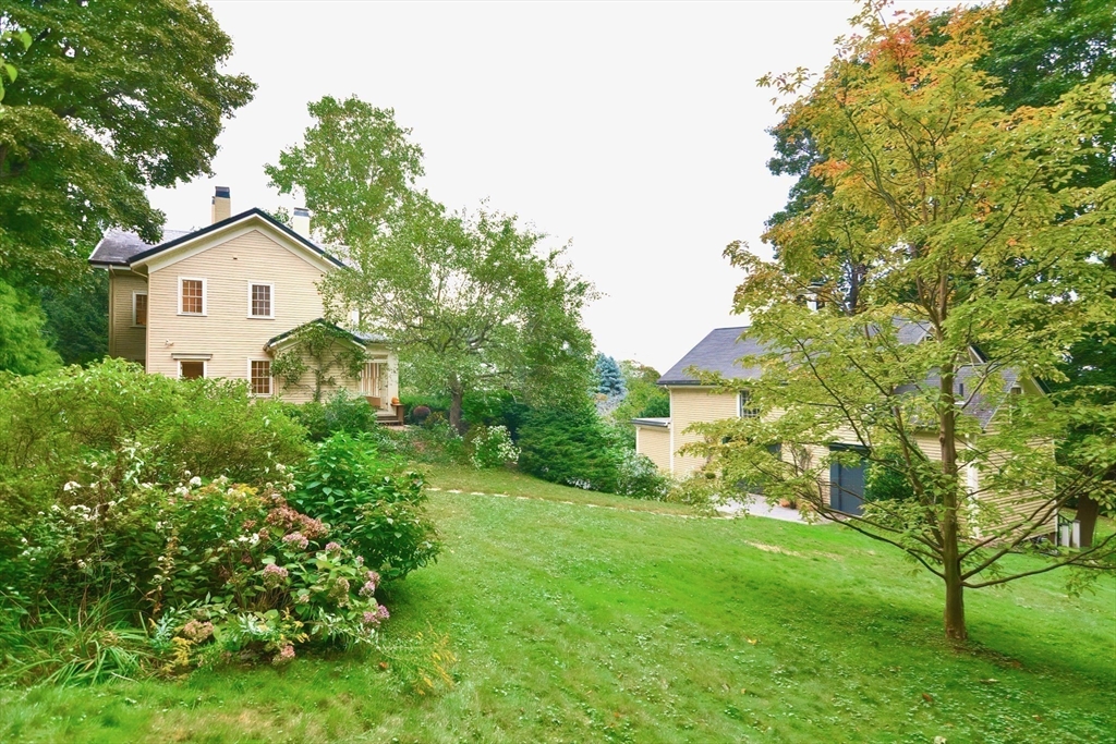 30 Somerset Property Photo 4