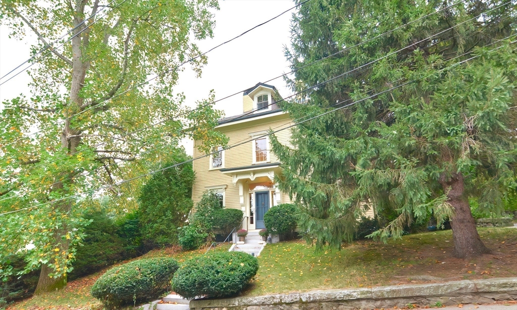 30 Somerset Property Photo 5