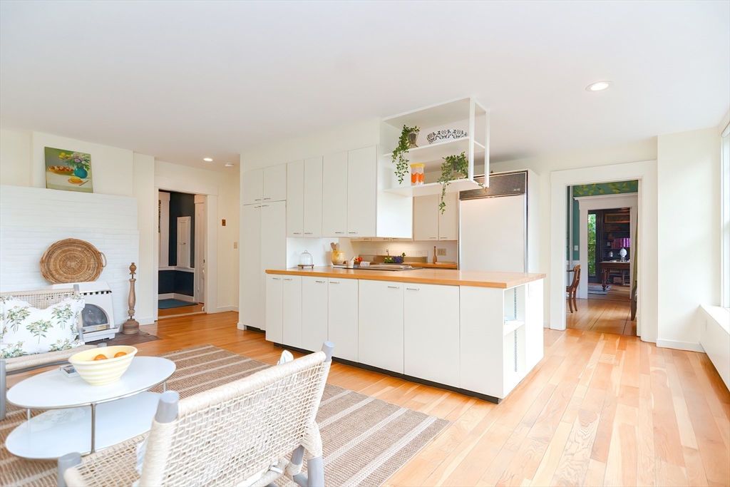 30 Somerset Property Photo 15