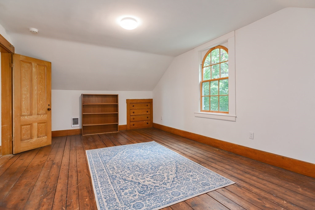 30 Somerset Property Photo 26