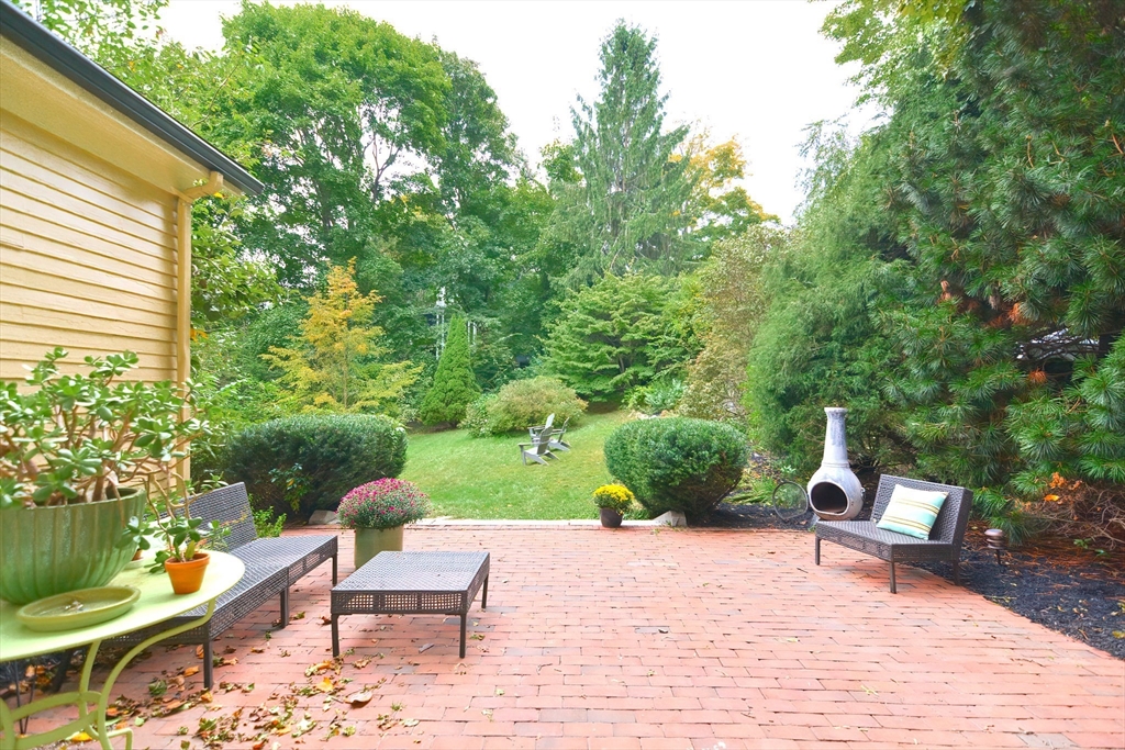30 Somerset Property Photo 37