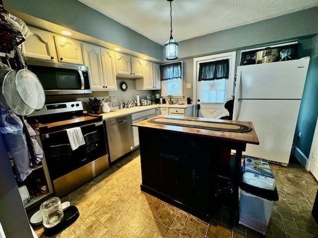 2 A Street # 2 Property Photo 11