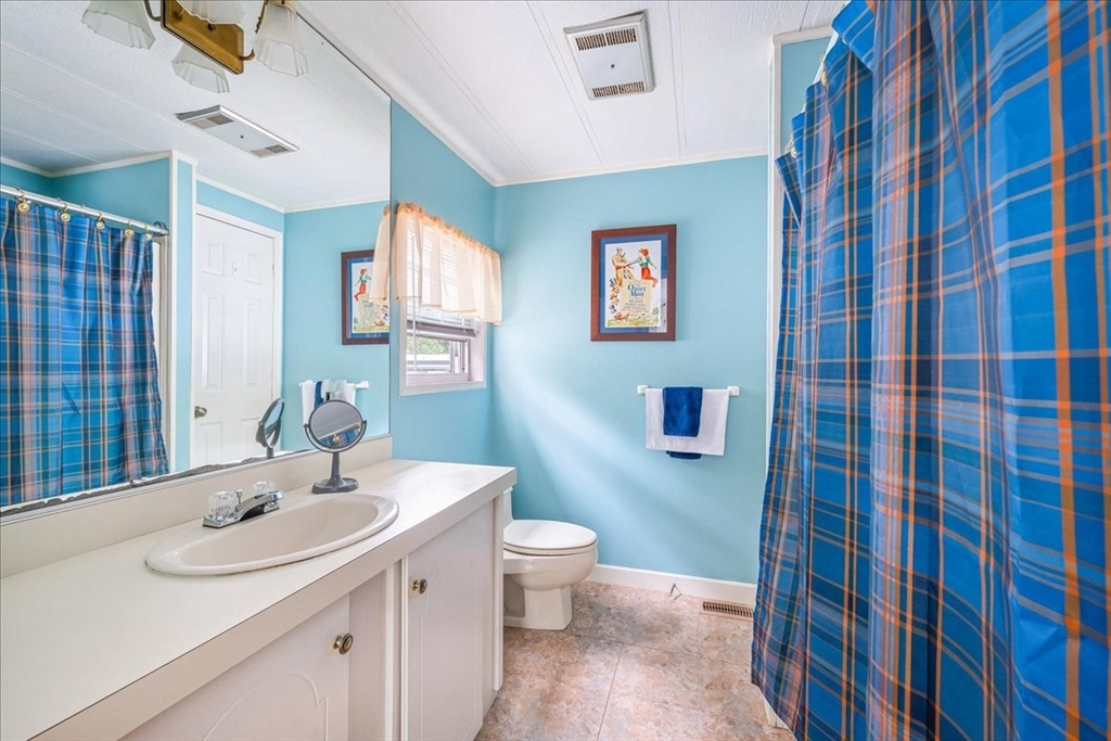 59 Pinehurst Dr. Property Photo 14