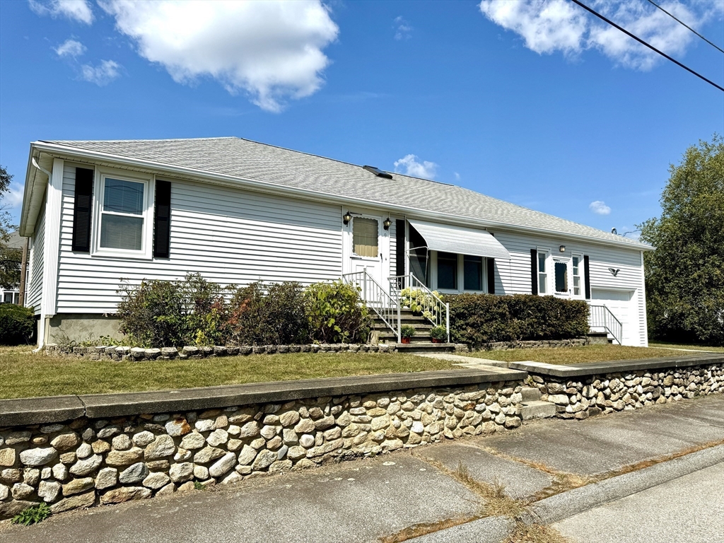 9 Sibley Avenue Property Photo 1