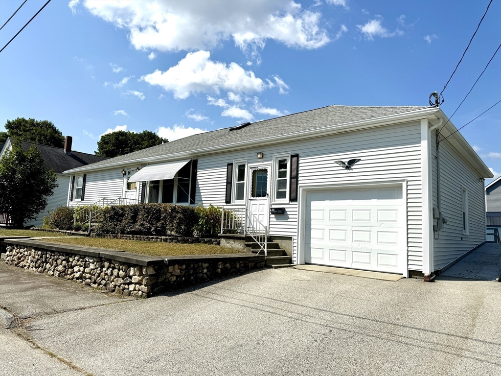 9 Sibley Avenue Property Photo 2