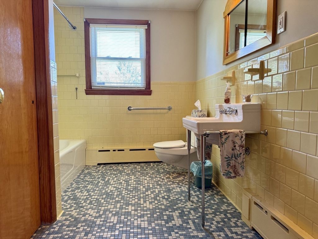 9 Sibley Avenue Property Photo 14