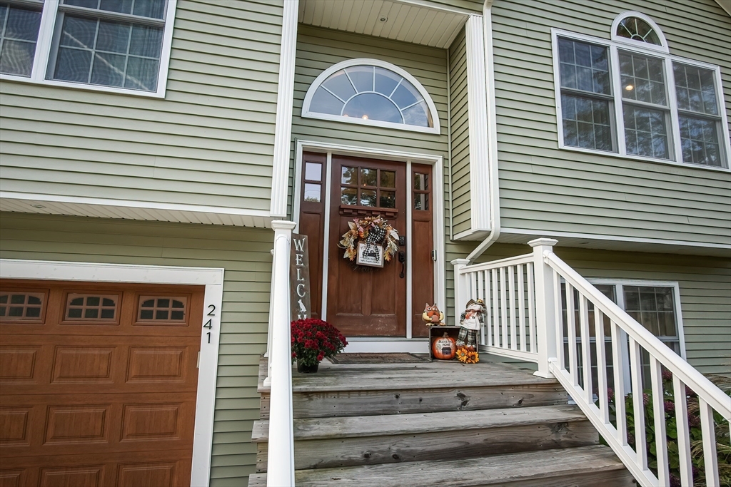 241 Jillson Ave Property Photo 4