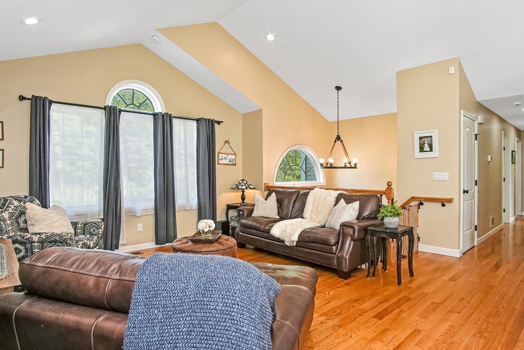 241 Jillson Ave Property Photo 16