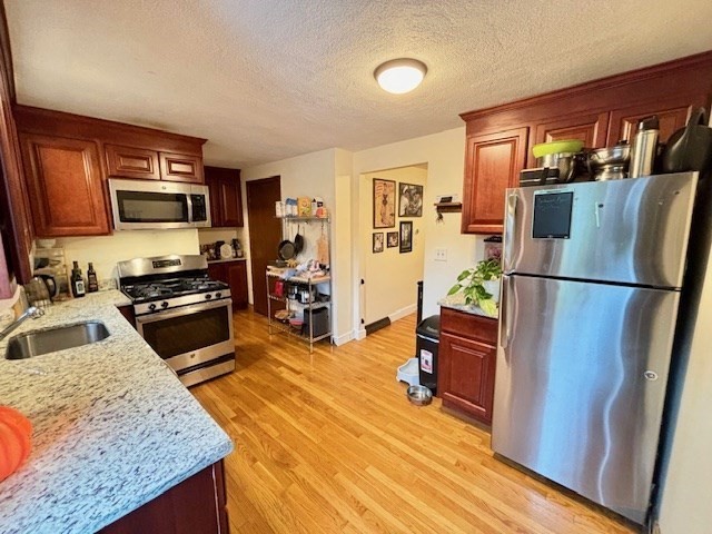 32 Arcadia Ave # 32 Property Photo 2