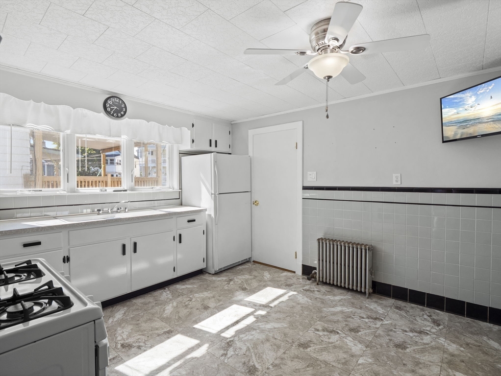 220 Ferry St Property Photo 22