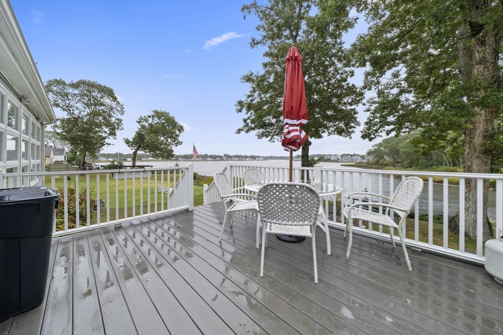 15 Broadmarsh Ave Property Photo 6