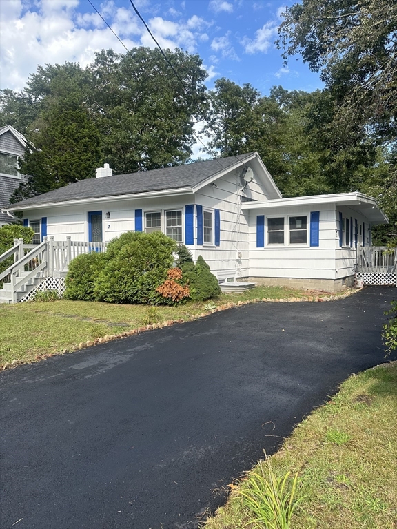 7 Central Ave Property Photo 1