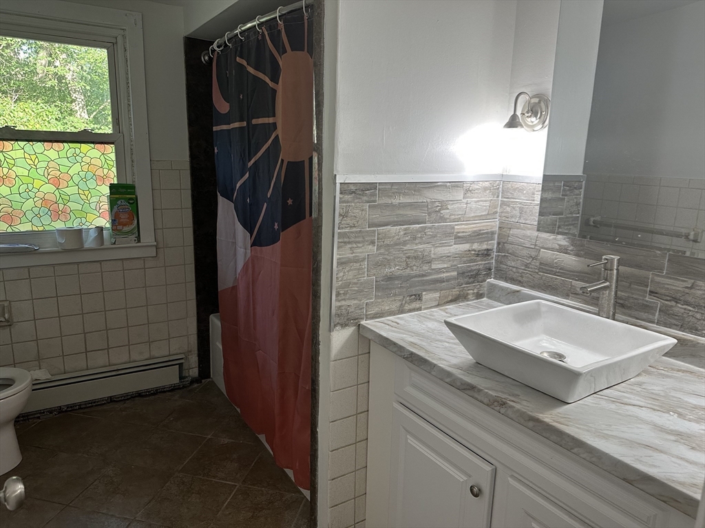 7 Central Ave Property Photo 11