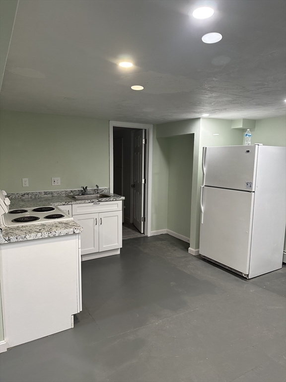 7 Central Ave Property Photo 12