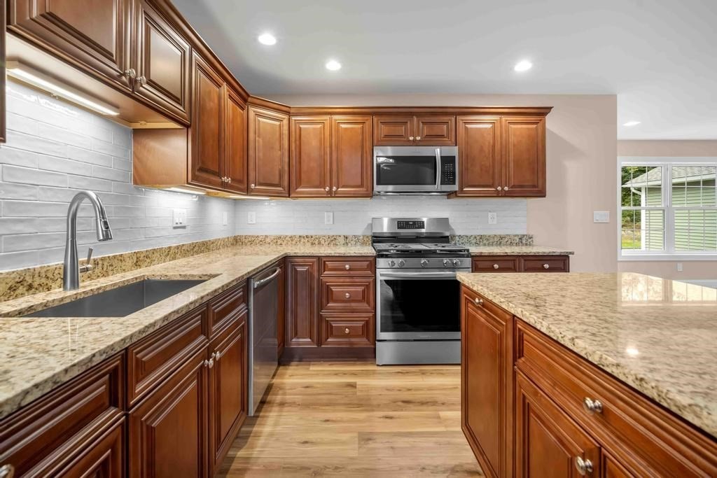 4 Sabrina Way # B Property Photo 1