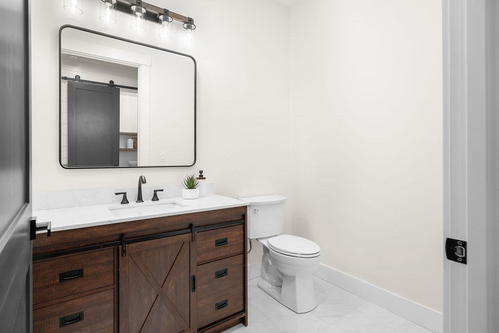 10 Hawthorn Hill Property Photo 15
