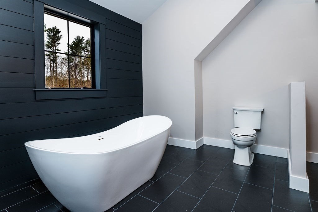 10 Hawthorn Hill Property Photo 22