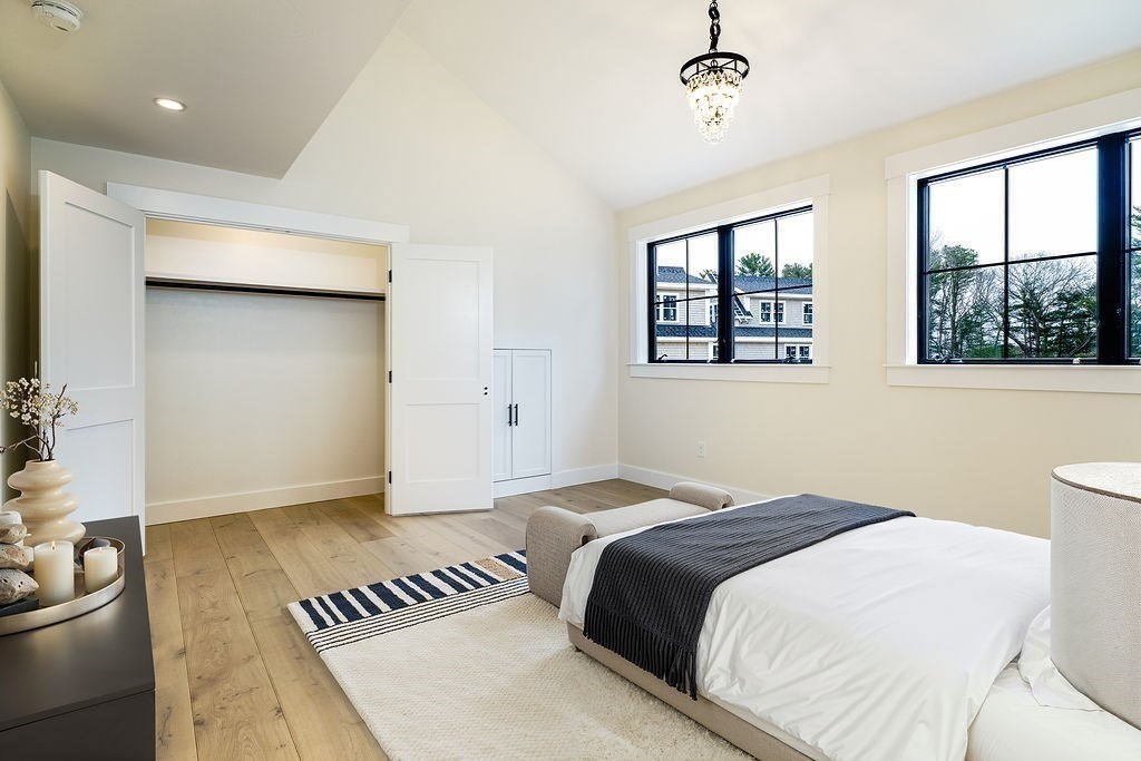 10 Hawthorn Hill Property Photo 23