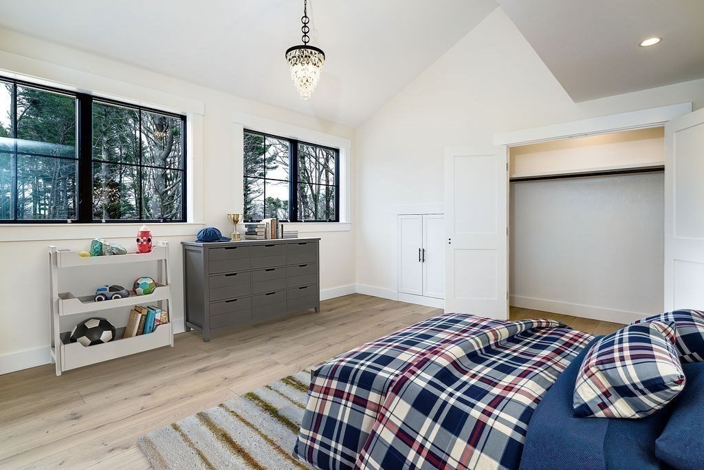10 Hawthorn Hill Property Photo 24