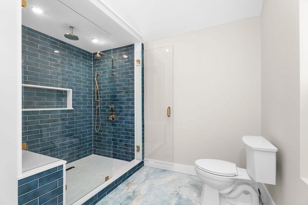 10 Hawthorn Hill Property Photo 25