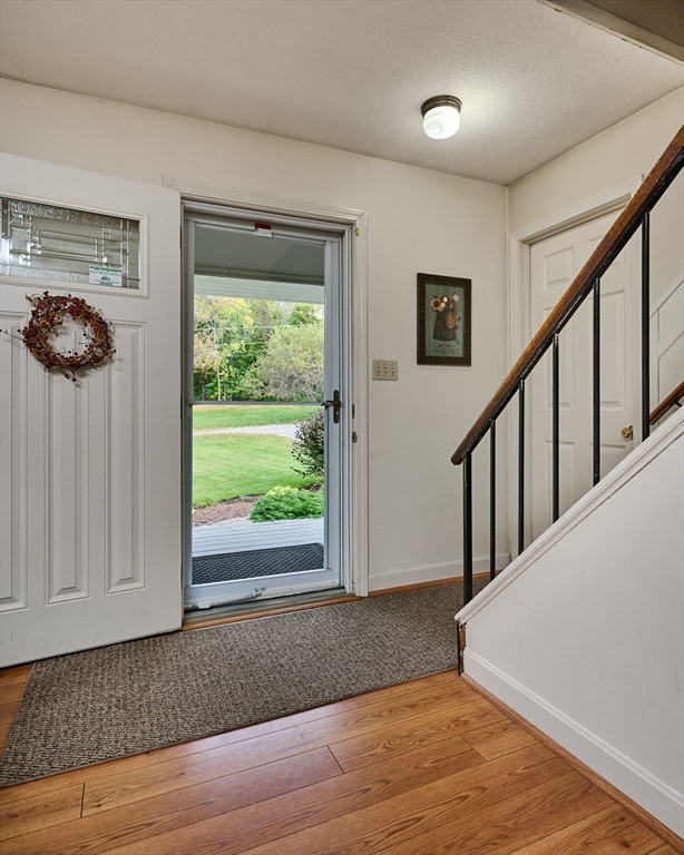 10 Phillips Dr Property Photo 5