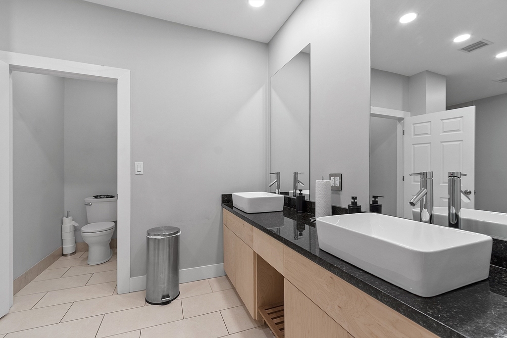 260-276 Lynnway Property Photo 16