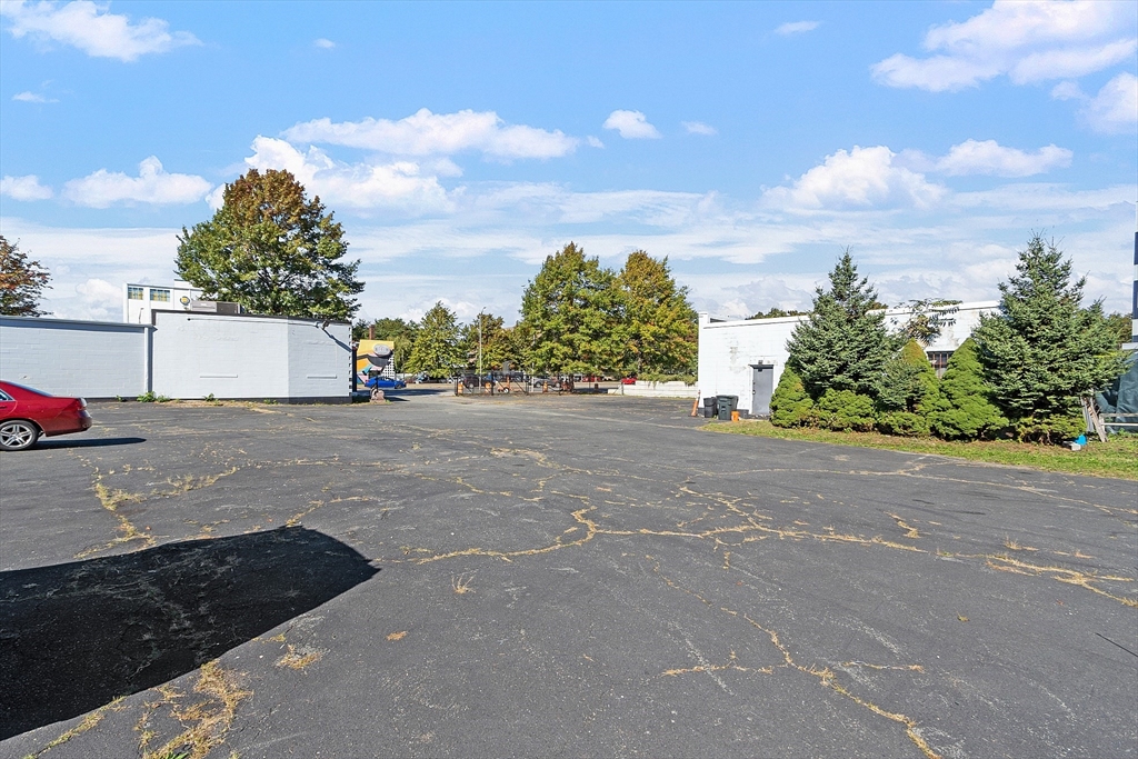 260-276 Lynnway Property Photo 33