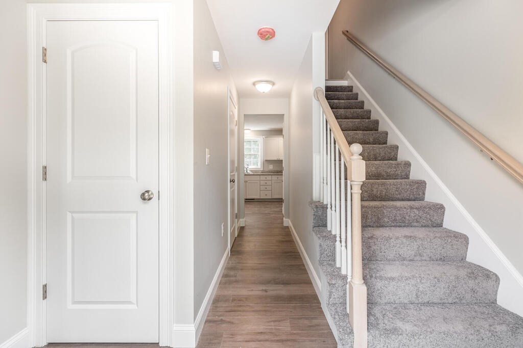 18 Pine Hill Way # A Property Photo 2