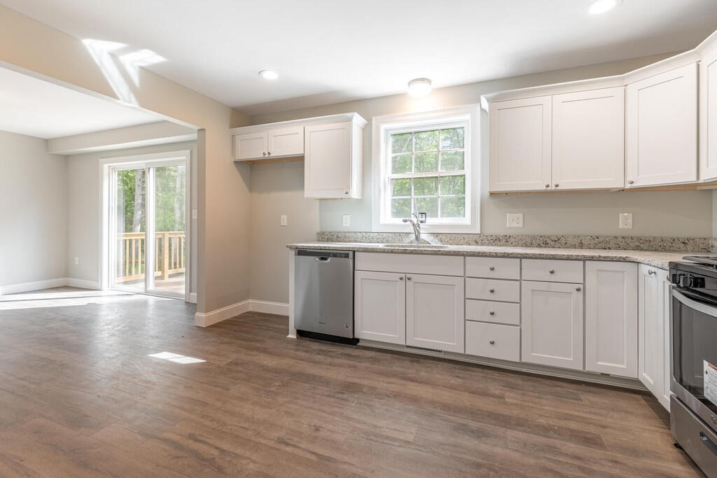 18 Pine Hill Way # A Property Photo 13