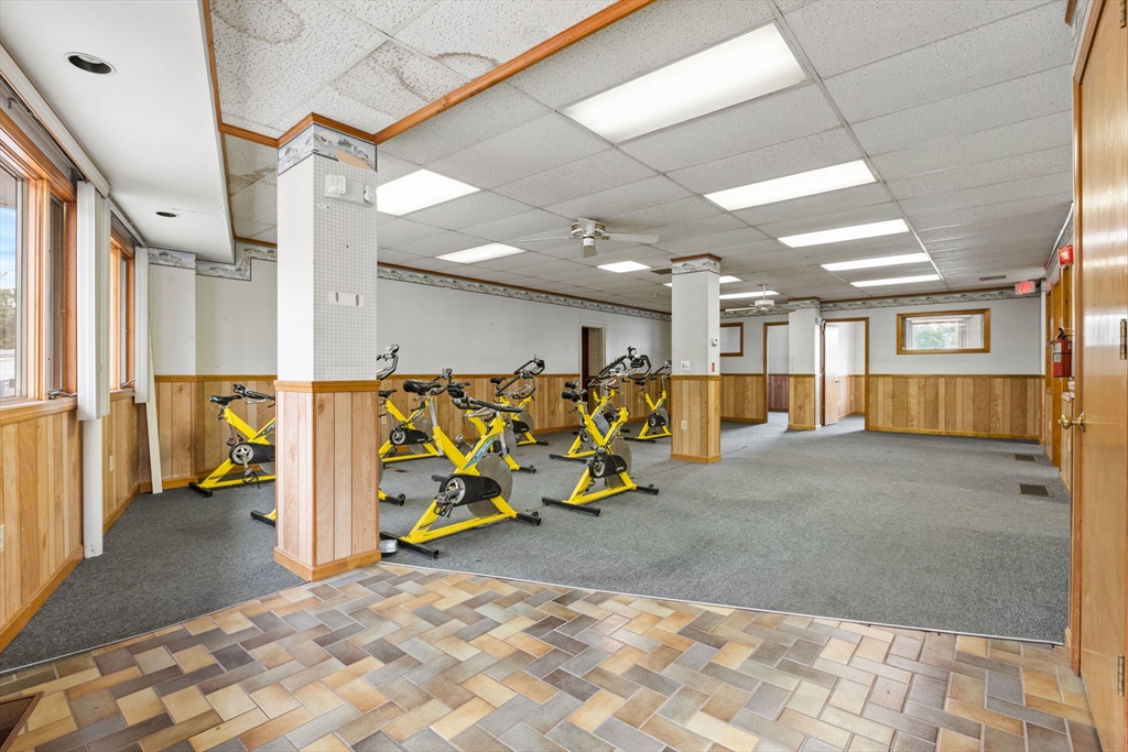500 Maplewood Ave # A Property Photo 3