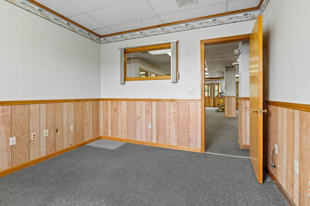 500 Maplewood Ave # A Property Photo 7